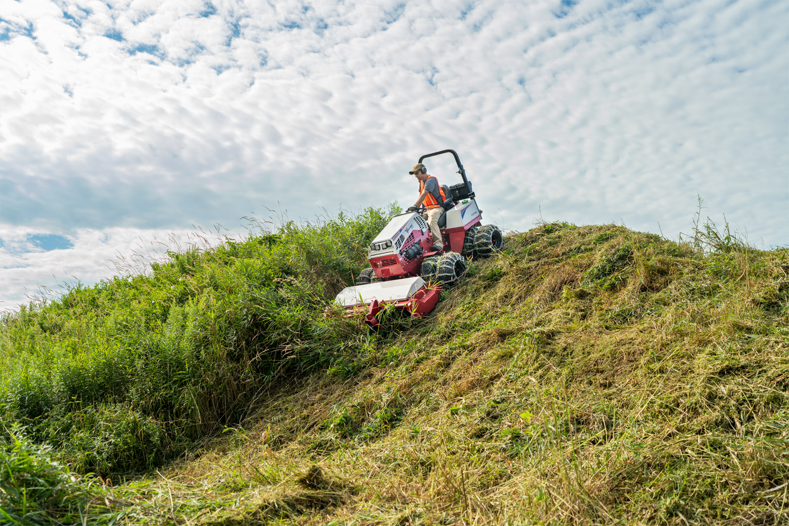 Ventrac HQ682 Tough Cut Mower - MTI Distributing